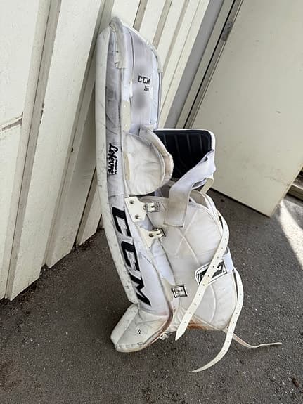 CCM premier 2 PRO PM målvaktsbenskydd 34+2