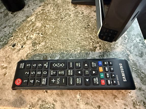 Samsung TV 32 tum