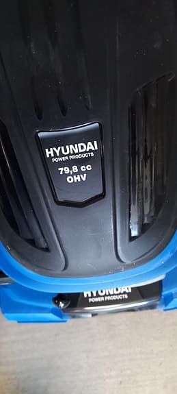 Hyundai bensindriven gräsklippare 79,8 cc blå