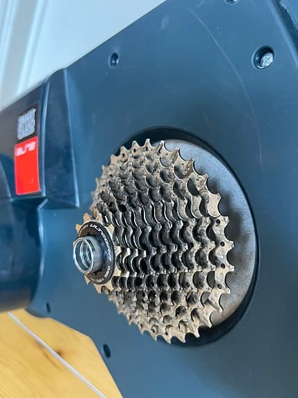 Elite Smart Fluid cykeltrainer