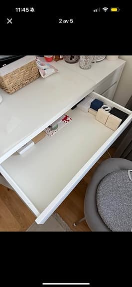 IKEA skrivbord/sminkbord med låda och skåp vitt