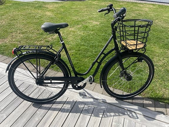 Skeppshult damcykel Natur Land 27,5" mattsvart