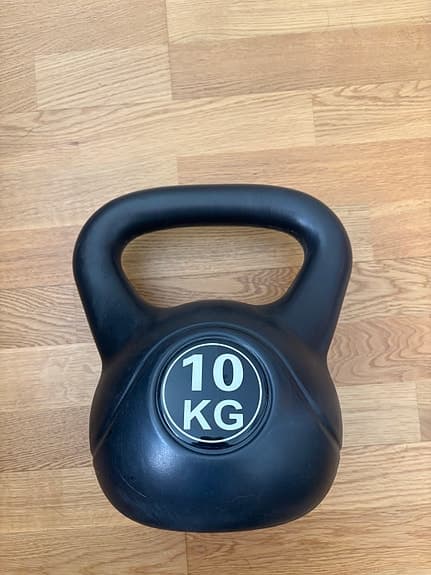 Kettlebells 4 kg, 8 kg och 10 kg svart