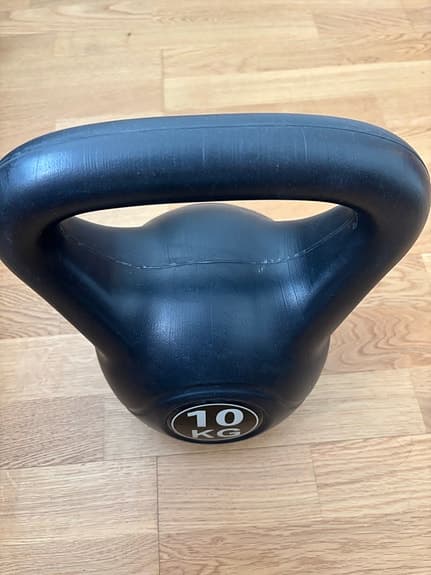 Kettlebells 4 kg, 8 kg och 10 kg svart