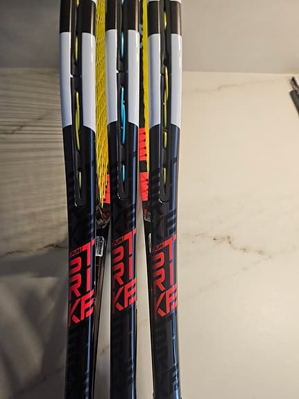 Babolat Pure Strike VS

Tennis racket