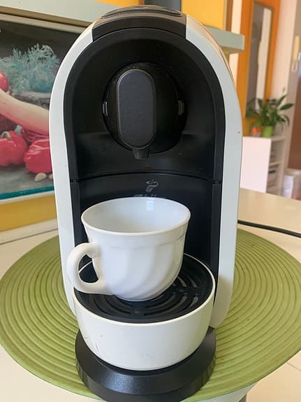 Tchibo Cafissimo kapselkaffemaskin. 250kr. Finns i Göteborg
