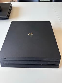 Sony Playstation 4 Pro spelkonsol svart