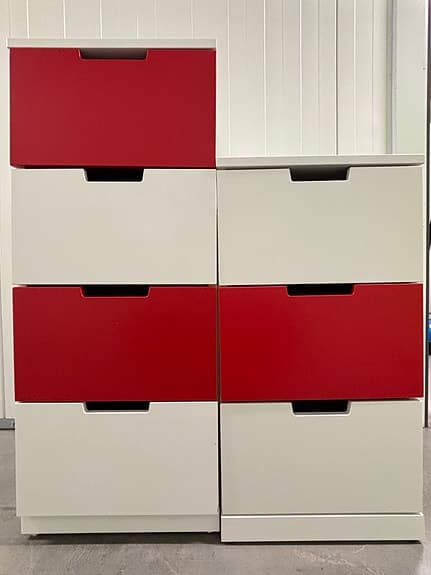 Nordli byrå med 7 lådor