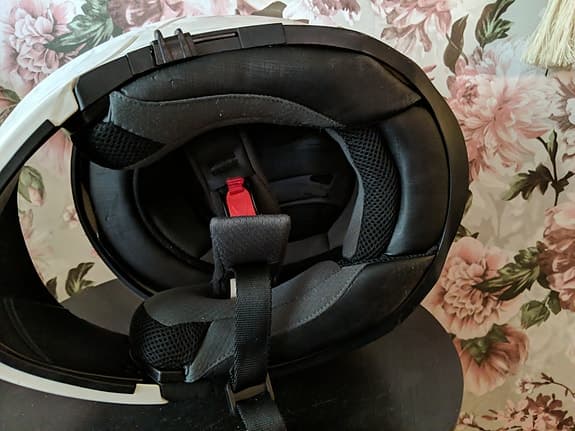 Integralhjälm strl M 57-58 . Mycket bra skick, endast provad