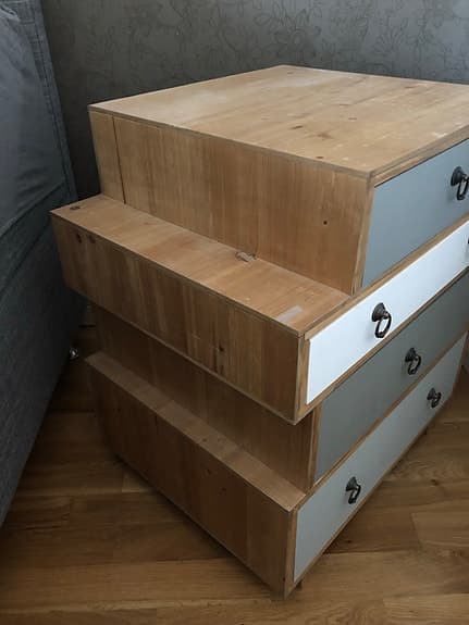 SÄNGBORD