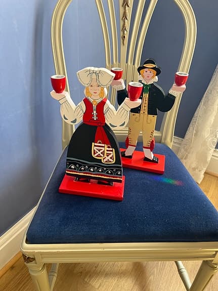 Ljusstakar folkdräkt