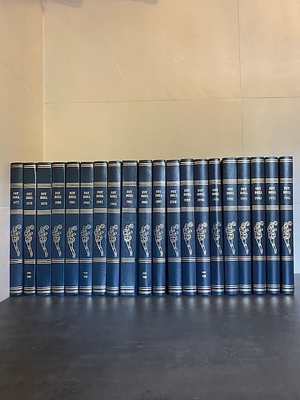 Strömbergs/Brunnhages Fotbollsböcker uppslagsverk blått bokverk 1977-1996