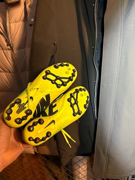 Nike Mercurial fotbollsskor stl EUR 40 neongula