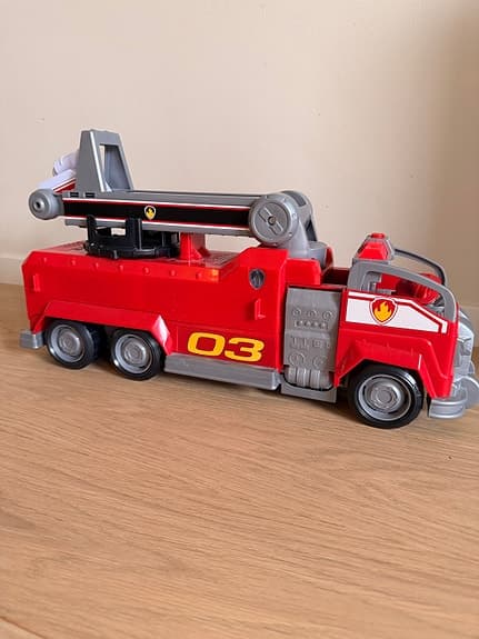PAW Patrol – Marshalls Ultimate Rescue Fire Truck