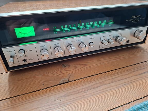 Fin Vintage Sony STR-6036 Receiver