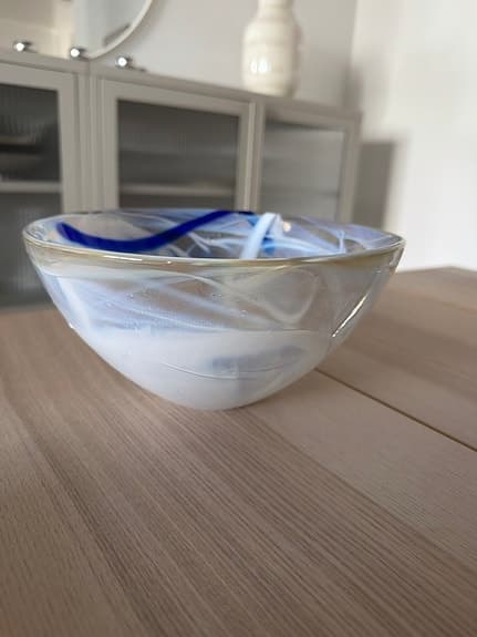 Kosta Boda skål och vas i konstglas