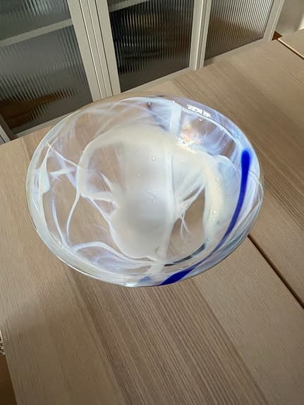 Kosta Boda skål och vas i konstglas