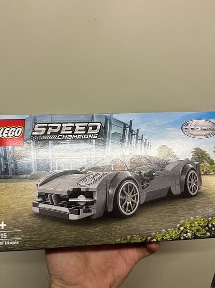 LEGO Speed Champions Pagani Utopia 76915 - oöppnad