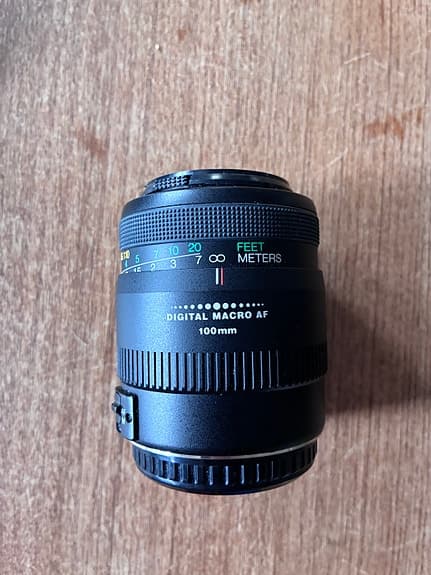 Cosina 100mm f/3.5 Macro objektiv (Canon EF)