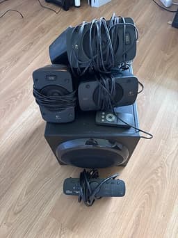 Logitech Z906 Ljudsystem