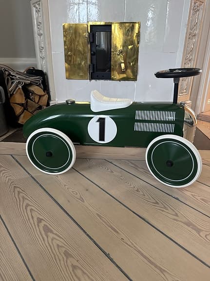 Magni gå/sparkbil