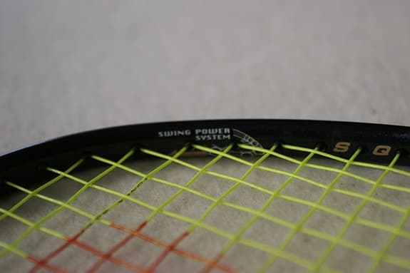 Yonex Isometric Swing Power 900 long badmintonracket.
