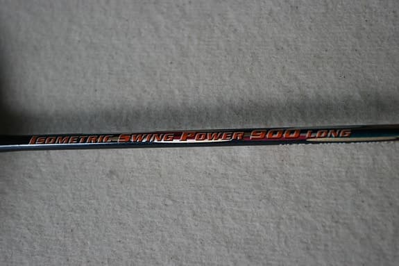 Yonex Isometric Swing Power 900 long badmintonracket.