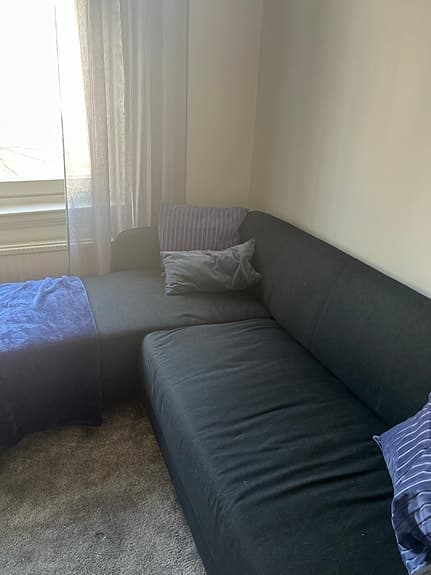 Svart soffa från ikea