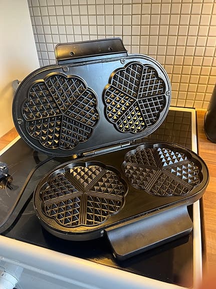 Emerio dubbelt våffeljärn svart