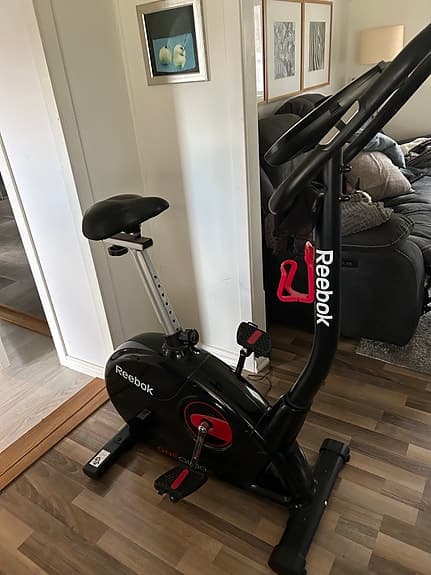 Reebok ONE GB40S motionscykel