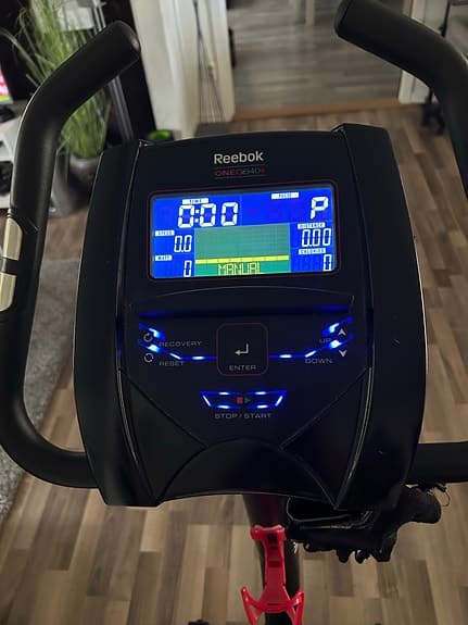 Reebok ONE GB40S motionscykel