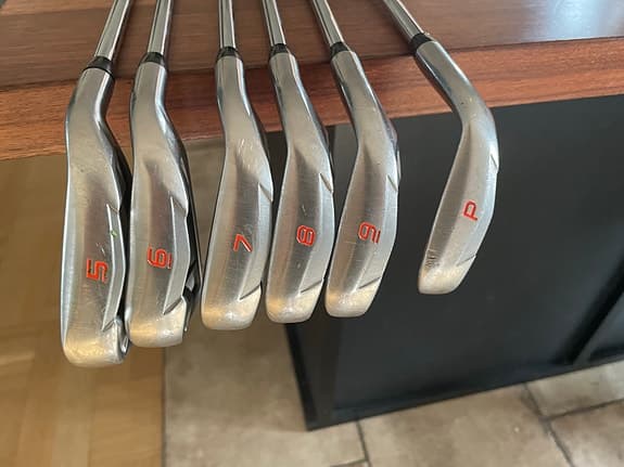 Cobra Amp Cell järnset 5–P golfklubbor