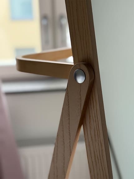 IKEA fristående helkroppsspegel med träställning
