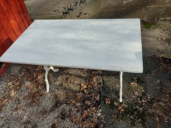 Byarum trädgårdsbord