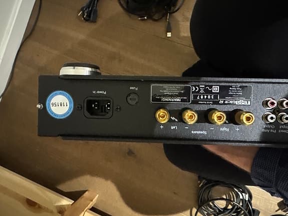 Rega Elicit-R försteg / stereoförstärkare svart