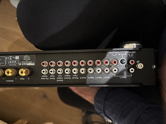 Rega Elicit-R försteg / stereoförstärkare svart