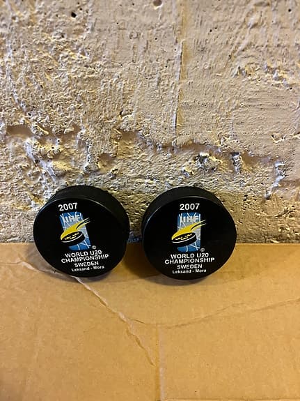 Ishockeypuckar World U20 Championship Sweden 2007