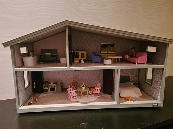 Lundby dockskåp med inredda rum
