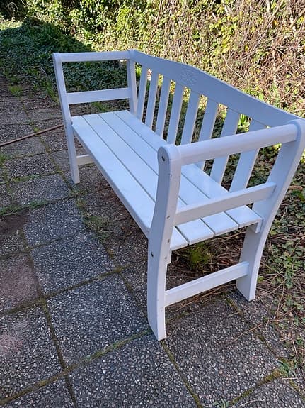 Hillerstorp vit trädgårdsbänk