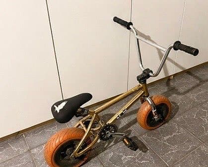 🚲 Mini BMX Raven – cool stuntcykel 🔥
