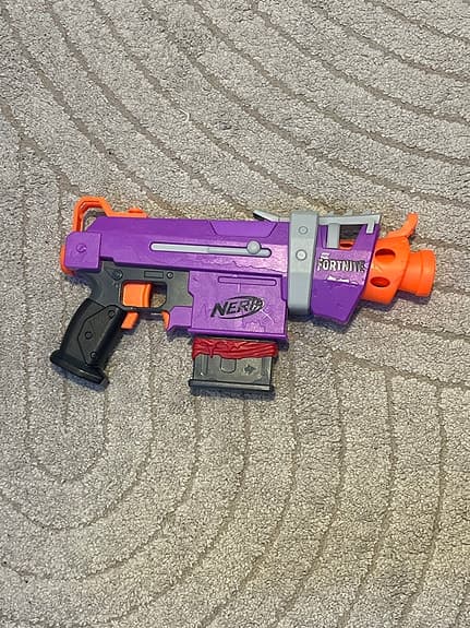 Nerf Fortnite leksakspistol lila