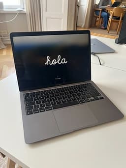 MacBook Air M1 (2020)