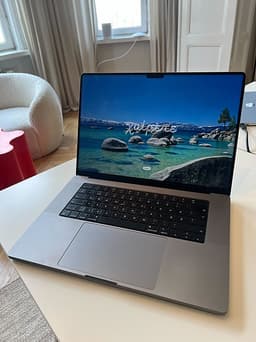 MacBook M1 Pro (2021)