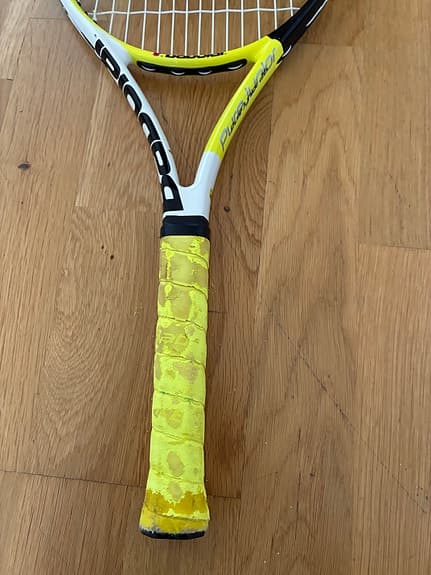 Två junior tennisracketar