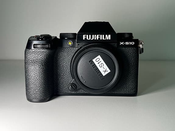 Fujifilm X-S10 + Fujinon XF 18-135 F3.5-5.6 R LM OIS WR
