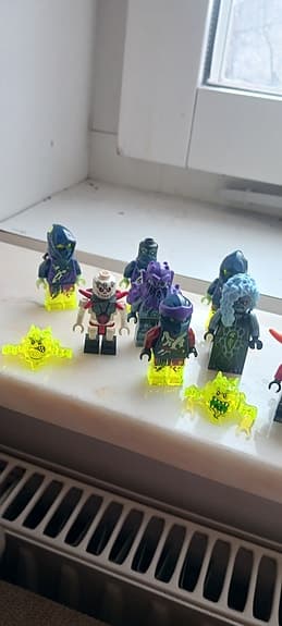 LEGO Ninjago minifigurer med tillbehör