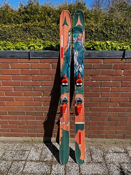 Atomic Bent Chetlers 120 med pivot bindningar, extrempuderlagg!!