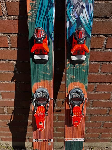 Atomic Bent Chetlers 120 med pivot bindningar, extrempuderlagg!!