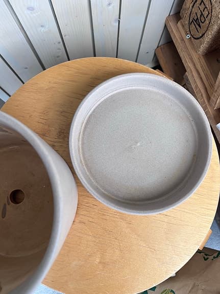 Beige kruka från GRANIT