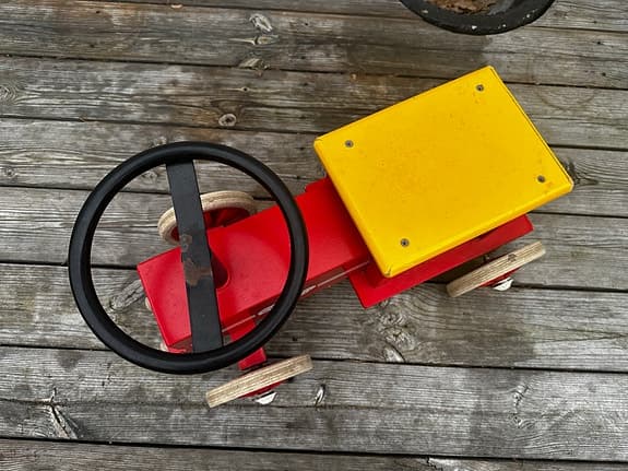 BRIO trätraktor och lastbil med ratt åkfordon gåbil